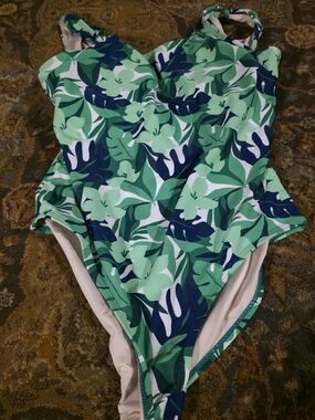 4/$25 Deal! Joe Fresh Green and Navy Leaf-Print One-Piece Swimsuit
